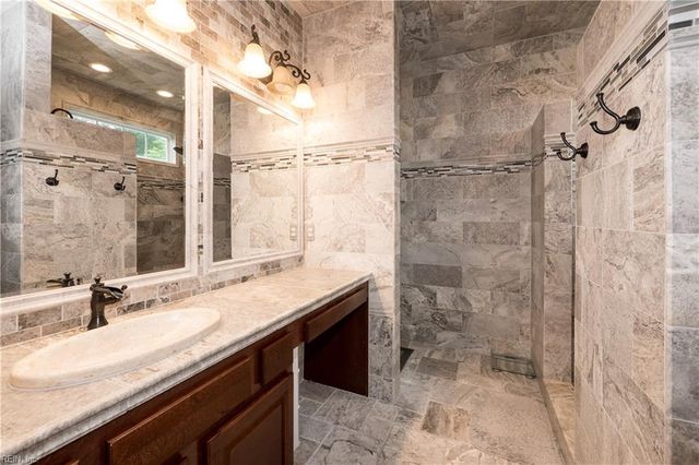 2099 Piedmont RD, Suffolk, VA 23435