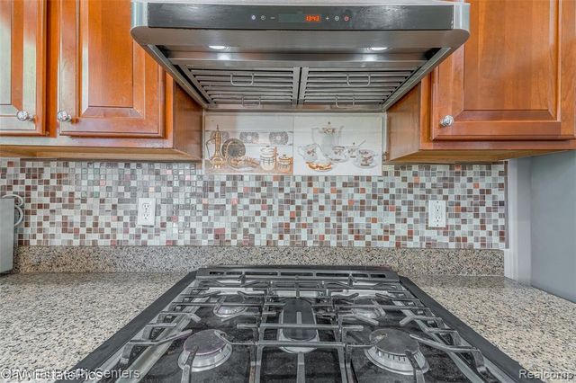 45149 Bartlett Drive, Novi, MI 48377