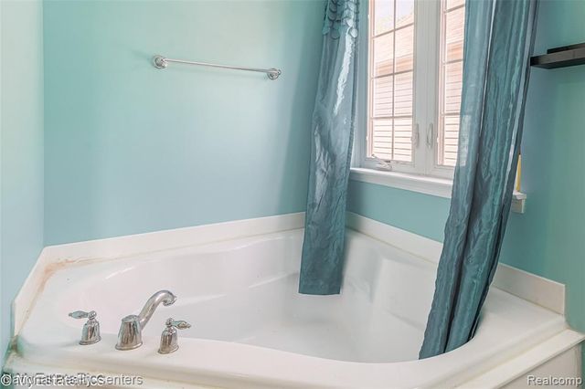 45149 Bartlett Drive, Novi, MI 48377