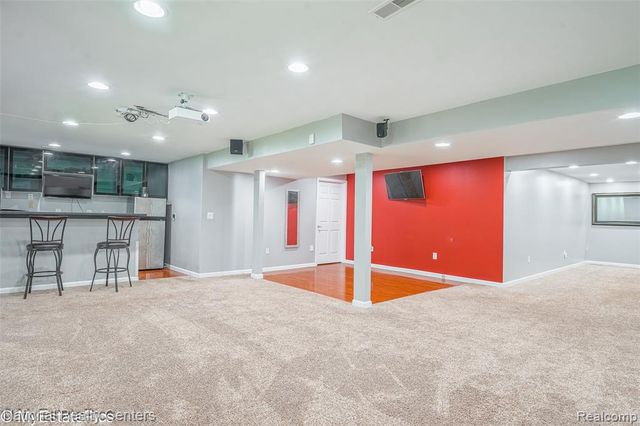 45149 Bartlett Drive, Novi, MI 48377