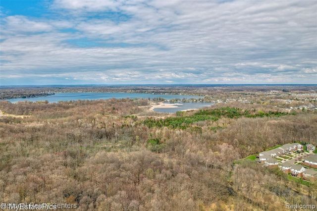 45149 Bartlett Drive, Novi, MI 48377