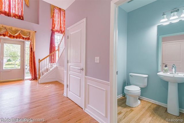 45149 Bartlett Drive, Novi, MI 48377