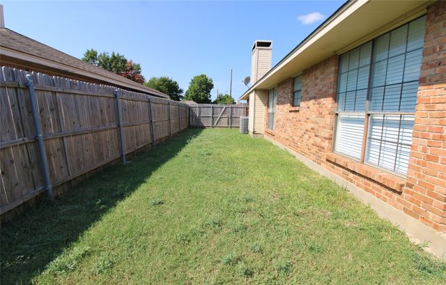 1234 Mockingbird Lane, Desoto, TX 75115