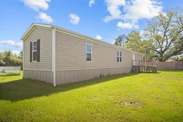 33847 Us Highway 96 S, Buna, TX 77612