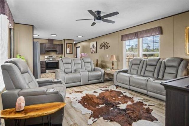 33847 Us Highway 96 S, Buna, TX 77612