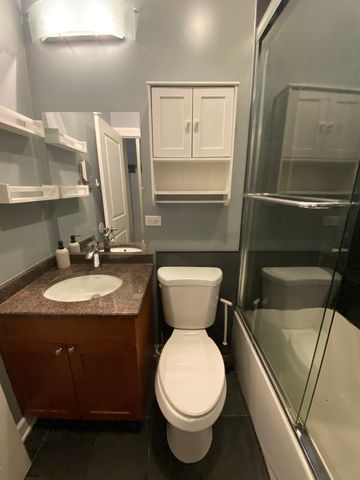 1900 W Byron Street 2, Chicago, IL 60618