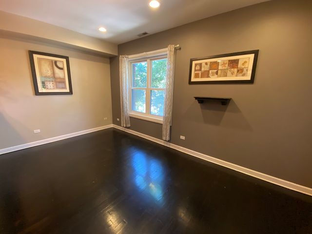 1900 W Byron Street 2, Chicago, IL 60618