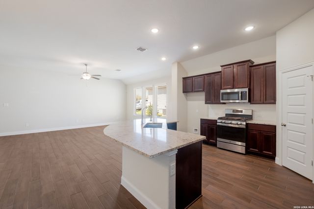 3935 Brazos Bnd, San Antonio, TX 78245