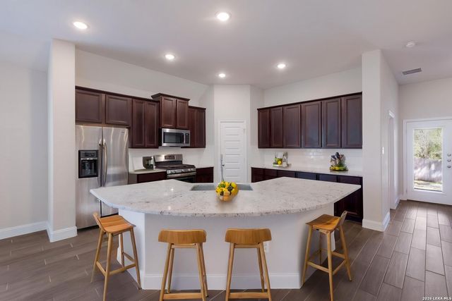 3935 Brazos Bnd, San Antonio, TX 78245