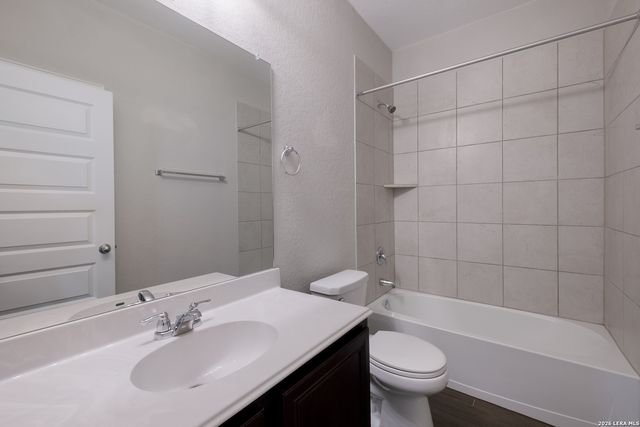 3935 Brazos Bnd, San Antonio, TX 78245