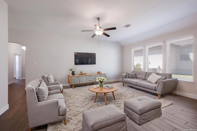 3935 Brazos Bnd, San Antonio, TX 78245