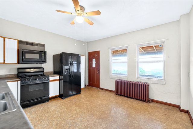 520 Stokes Ave, N Braddock, PA 15104