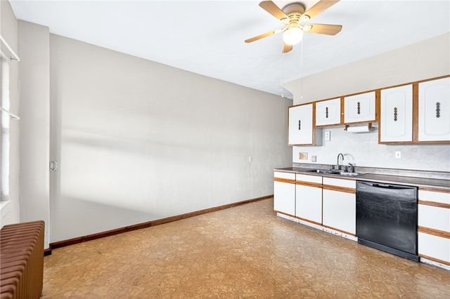 520 Stokes Ave, N Braddock, PA 15104