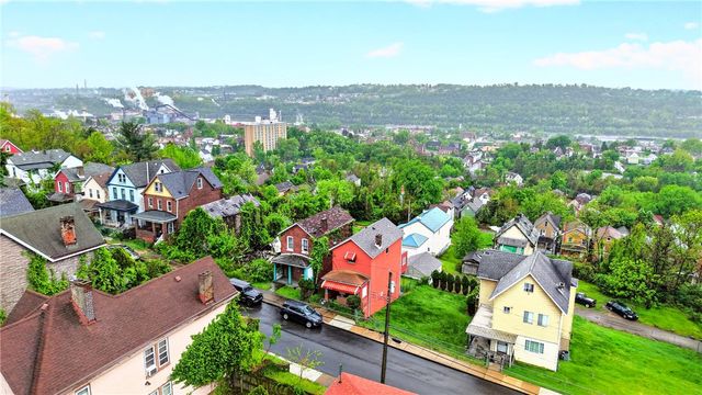 520 Stokes Ave, N Braddock, PA 15104