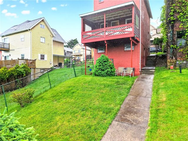 520 Stokes Ave, N Braddock, PA 15104