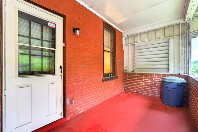 520 Stokes Ave, N Braddock, PA 15104