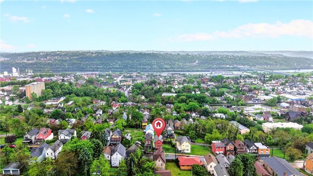 520 Stokes Ave, N Braddock, PA 15104