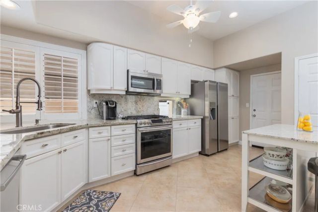 37791 Bear View Circle, Murrieta, CA 92562