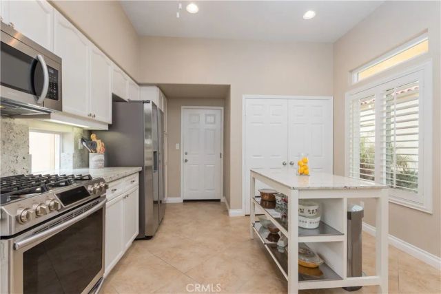 37791 Bear View Circle, Murrieta, CA 92562
