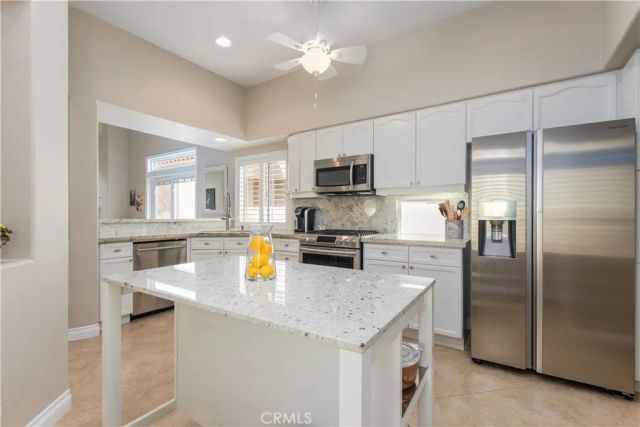 37791 Bear View Circle, Murrieta, CA 92562