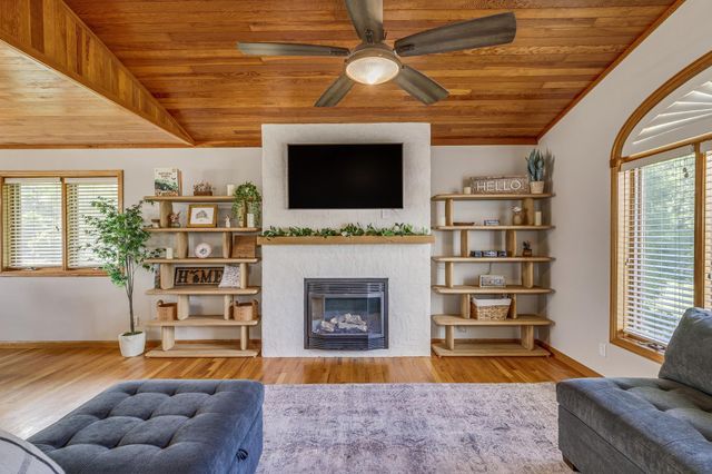 29084 Machmeier Court, Lindstrom, MN 55045