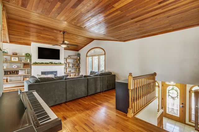 29084 Machmeier Court, Lindstrom, MN 55045