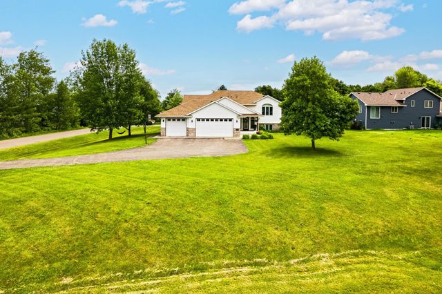 29084 Machmeier Court, Lindstrom, MN 55045