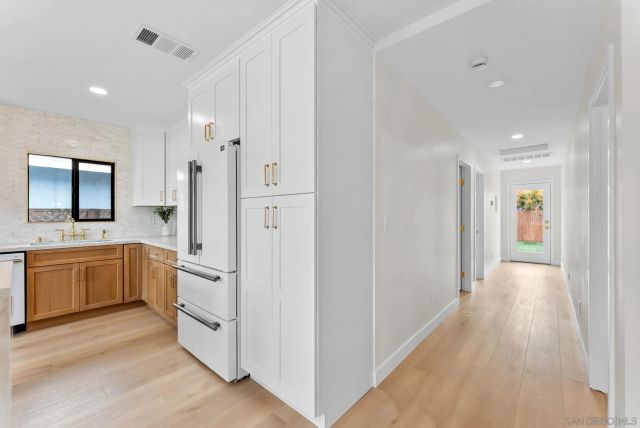3711 29th St, San Diego, CA 92104