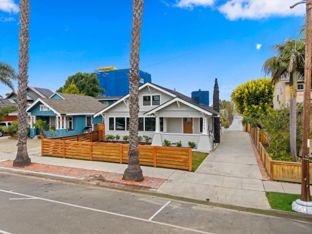 3711 29th St, San Diego, CA 92104
