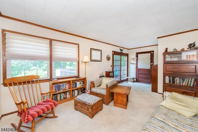 906 Maurice Ave, Rahway City, NJ 07065