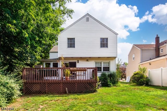 906 Maurice Ave, Rahway City, NJ 07065