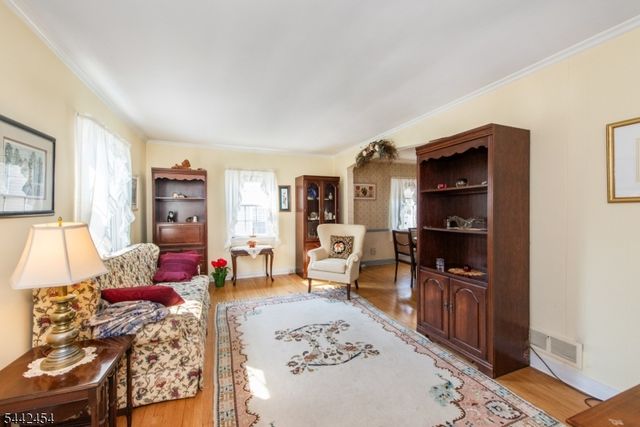 906 Maurice Ave, Rahway City, NJ 07065