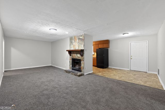 1009 Salisbury Trail, Riverdale, GA 30296