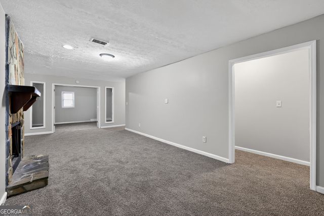 1009 Salisbury Trail, Riverdale, GA 30296