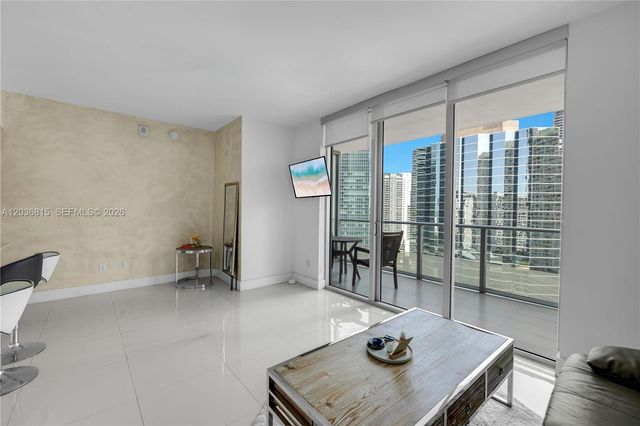 1300 Brickell Bay Dr 2411, Miami, FL 33131