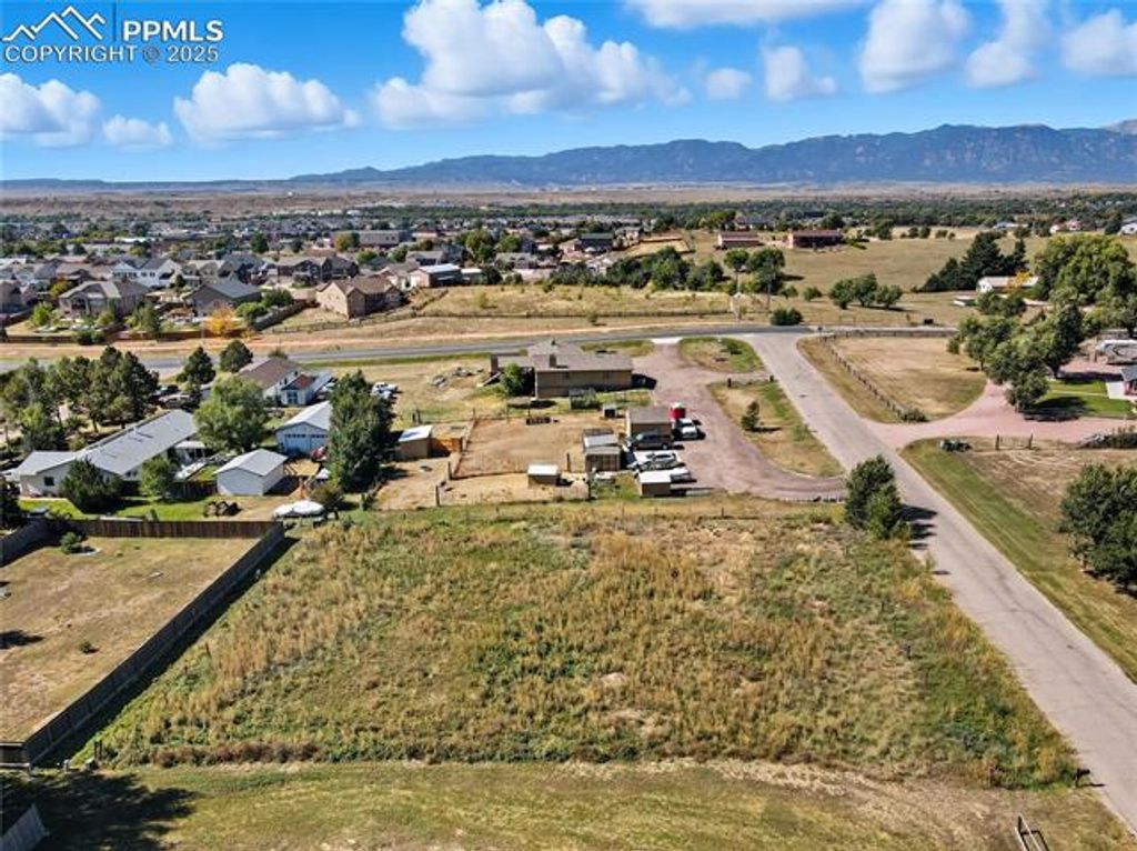 7 Circle C Road, Fountain, CO 80817 — photo 2