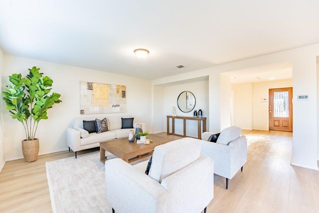 524 Carrington ST, Hutto, TX 78634