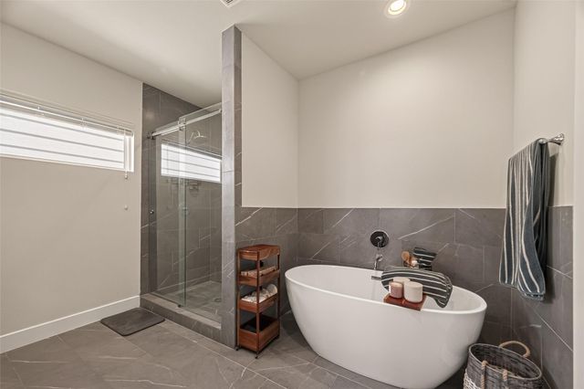 5912 Haring Lane, Houston, TX 77091