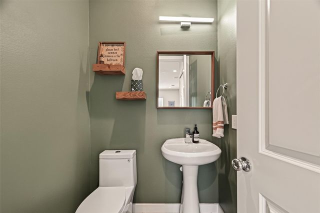 5912 Haring Lane, Houston, TX 77091