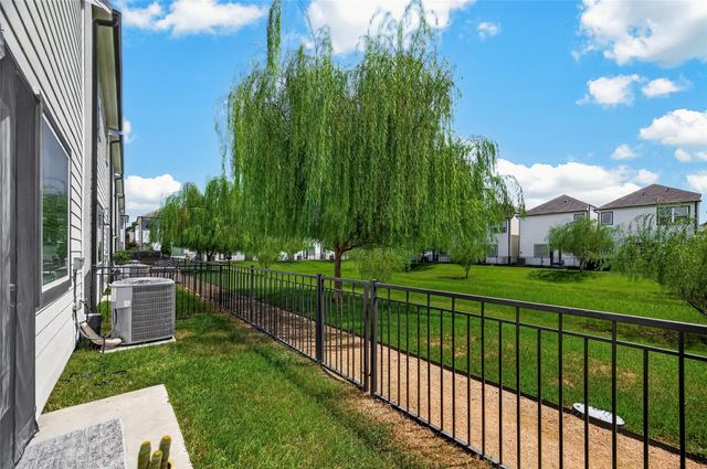 5912 Haring Lane, Houston, TX 77091