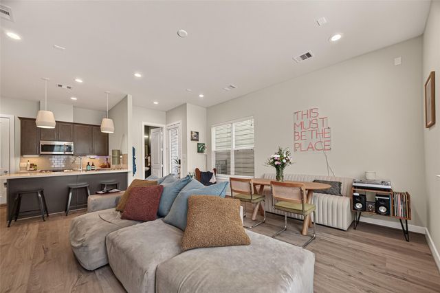 5912 Haring Lane, Houston, TX 77091