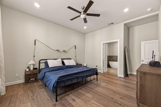 5912 Haring Lane, Houston, TX 77091