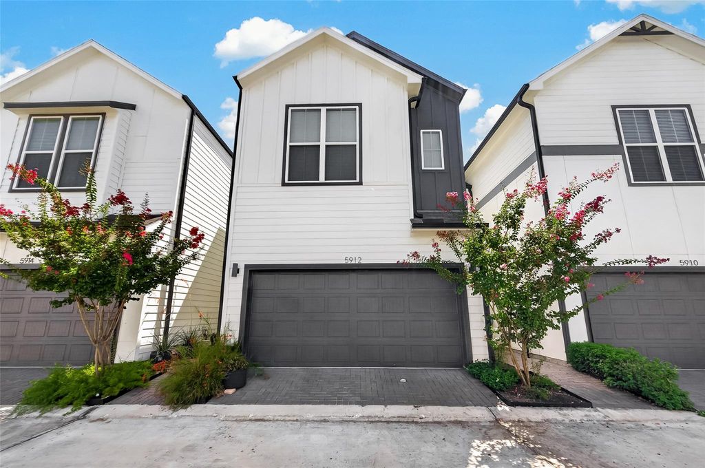 5912 Haring Lane, Houston, TX 77091