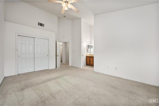 8609 Goldfinch Drive, Bakersfield, CA 93312