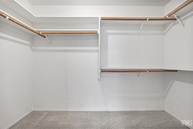 8609 Goldfinch Drive, Bakersfield, CA 93312