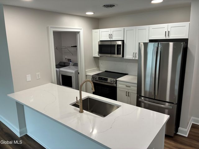 60 Weibel Avenue 7SR202, Saratoga Springs, NY 12866