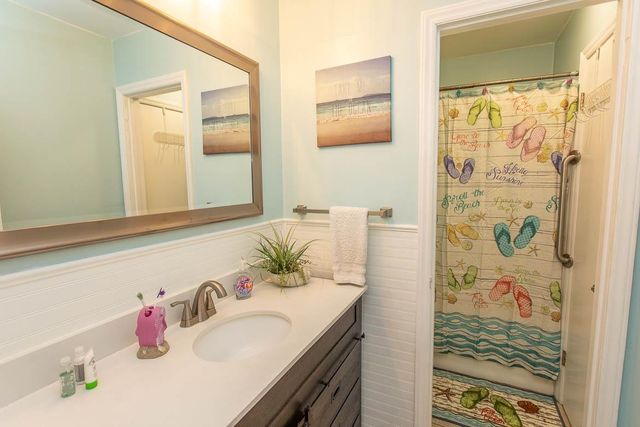 405 13th Ave S Apt K, Myrtle Beach, SC 29577