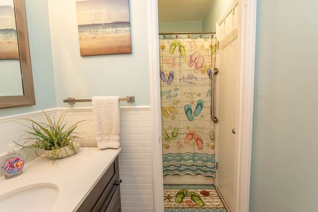 405 13th Ave S Apt K, Myrtle Beach, SC 29577