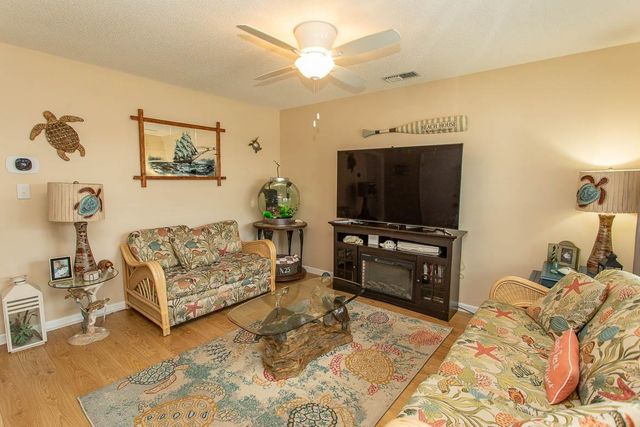 405 13th Ave S Apt K, Myrtle Beach, SC 29577