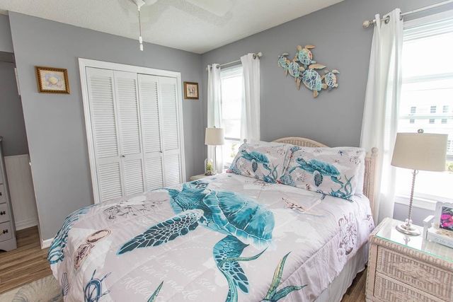 405 13th Ave S Apt K, Myrtle Beach, SC 29577